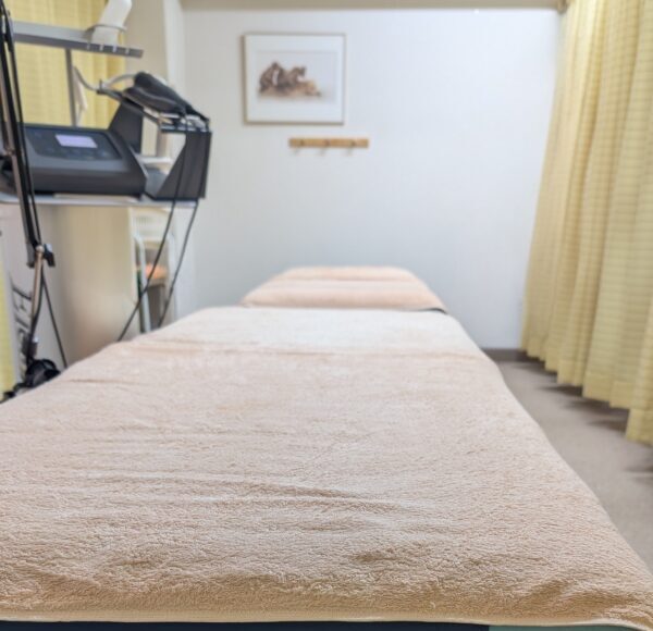 くまのて接骨院の施術ルームの様子