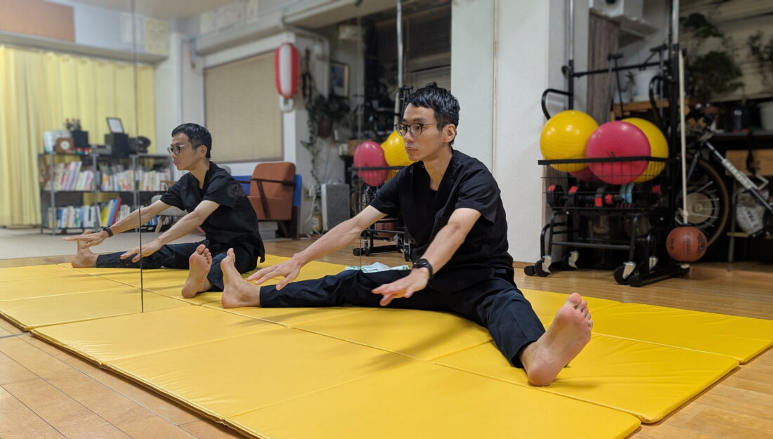 股関節を無理に伸ばす運動